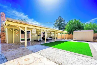 Image de Single-Story family｜Spacious Backyard for Pets｜Cozy 4b2b｜Newly Renovated  #42372