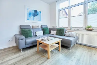 Image de Modernly equipped and centrally located apartment.