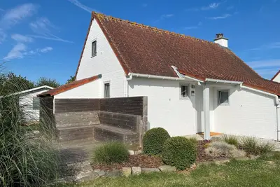 Image de Holiday home with garden & polder view in De Haan – close to the beach