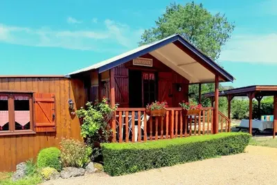 Image de Chalet indépendant Ping-pong, pétanque, barbecue, pergola. . .