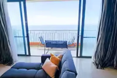 Image de Front Sea View Spacious 3-Bedroom Apartment Sliema