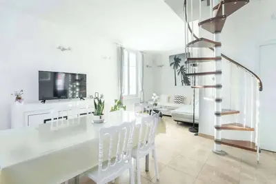 Image de L'étoile Provençale - Centre Plan de Cuques