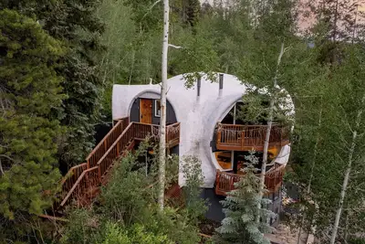 Image de Iconic Vail Unique Dome Home in Mtns | D3