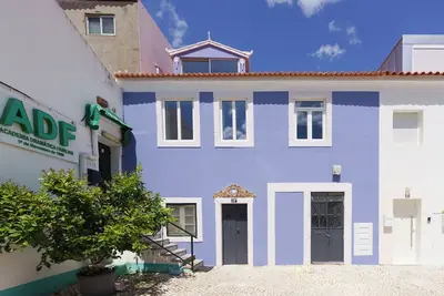 Image de New! Stylish Portuguese Soul Retreat in Belém 4p
