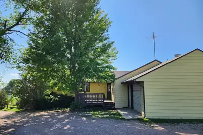 Image de Lake Mac Lodge Ranch House - Charming 4-bedroom house in Lemoyne