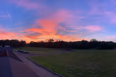 Image de Appartement-Vue sur Jardin-Salle de bain privée extérieure-Moderne