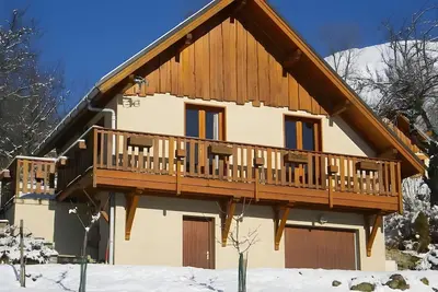 Image de Chalet 'La Gelinotte - Jarrier' avec vue sur la montagne, terrasse privée et Wi-Fi