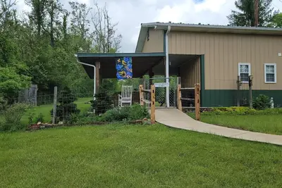Image de Pet-friendly, Tranquil Setting, Step onto Nrt, Hike, Bike, Fish, Kayak