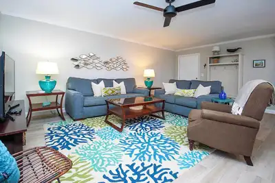 Image de Sanibel Vacation Rental | 2-Min Walk to Beach | Sanibel Arms West Condo