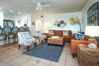 Image de Beachfront Splendor: Spectacular 2-Bedroom Sanibel Island Retreat - Saw J5