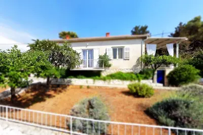 Image de Family-Friendly House in Hvar – Beach Within Walking Distance