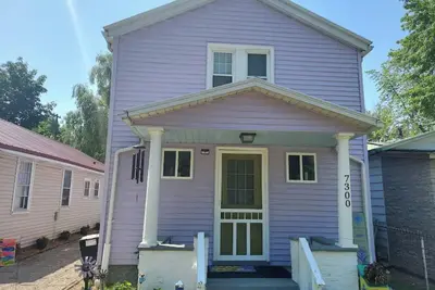 Image de That One Purple House - Lake Access