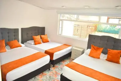 Hotel Flamante Bulevar - Triple room with private bathroom