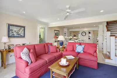 Image de 720 Schooner Court at The Sea Pines Resort