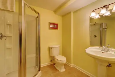 Image de 1100 Harbour South Club Villa at The Sea Pines Resort