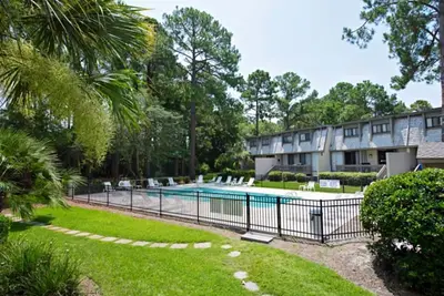 Image de 1259 Harbour Town Club at The Sea Pines Resort