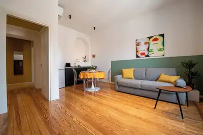 Image de Design and peaceful apartment in Milan city center in an historical building