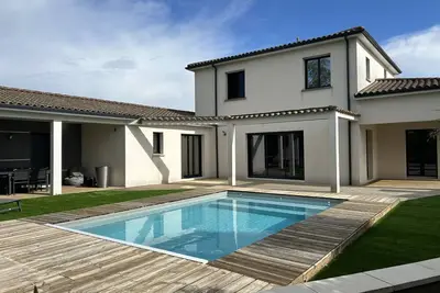 Image de Magnifique villa, Piscine, 4 chambre, 2 Sdb, sans vis-Ă -vis, Marais Poitevin