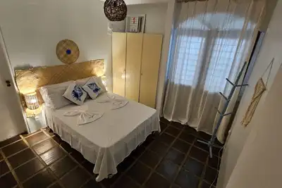 Image de Wonderful house by the sea, right on the sand. Exuberant, safe and comfortable home.