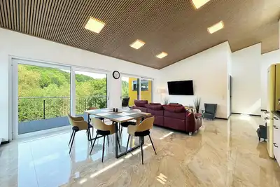 Image de Luxurious 4-room penthouse, roof terrace, parking space, e-charging station