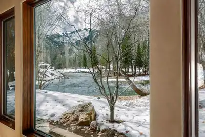 Fully furnished home overlooking the Bigwood River