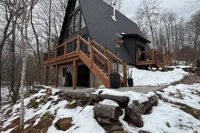 Gorgeous Lakefront A-Frame Cabin!