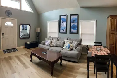 Image de Greentown Comfort- King bed, full kitchen, pure water!