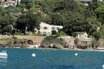 Image de Luxe & Nature : Magnifique Villa sur la Plage!