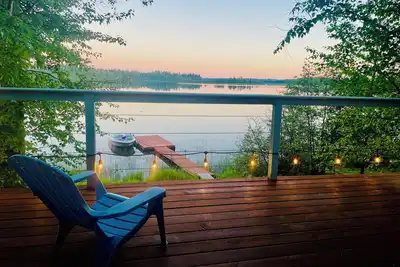 Image de Cozy lakefront cabin on Nukko Lake.