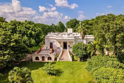 Image de Hacienda Oxta, Private Calm Paradise outside of Merida, Coconut Plantation