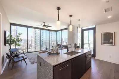 Image de Luxury Condo at Vesper Austin  Stylish 2br with Pool, Gym & Fast WiFi