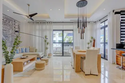 Image de Luxury 2br w/ Jacuzzi & Rooftop Pool Romantic Zone