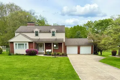 Image de Walk to Us Open! 4 bedroom house in Oakmont blocks from Oakmont Country Club