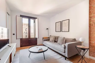 Image de Blueground | El Raval, balcony, nr Plaça Catalunya