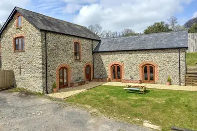Image de Broomy Barn, Bromtpon Regis