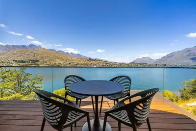 Image de Fantail-Uninterrupted Mountain & Lake View-access