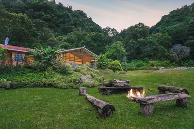 Image de King Bed & Hot Tub in Cloud Forest Mountains with Wifi, Volcán, Panama