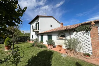 Image de Vacation home for 7 guests with 120m² in Cortona (271993)