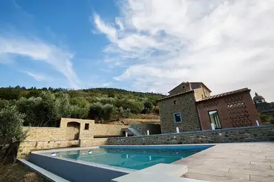 Image de Vacation home for 8 guests with 405m² in Cortona (273263)