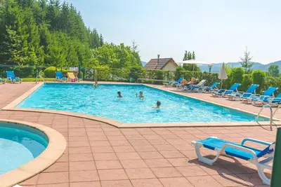 Image de Appartement à Saâles avec piscine chauffée