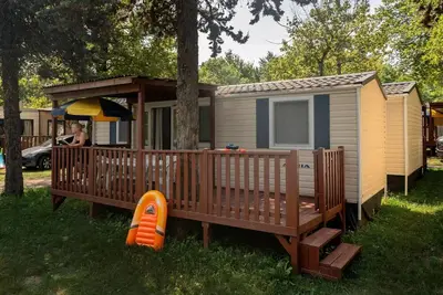 Image de Mobil-home | Comfort | 3 Ch. | 6 pers. | Terrasse surélevée | A/C