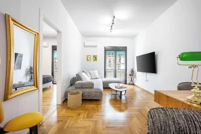 Image de Modern 2br in Exarchia | Ensuite Baths & Workspace