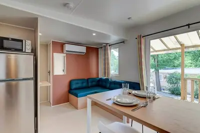 Image de Mobil-home | Premium Azure | 3 Ch. | 6 pers. | Terrasse surélevée | A/C