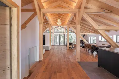 Image de Luxury chalet with panorama, sauna, steam bath, hot tub & cinema, fondue house, and much more.