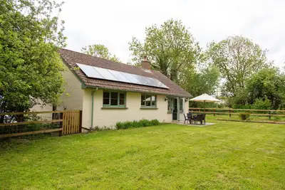 Image de 3 Bedroom idyllic countryside cottage in the middle of rural Wiltshire