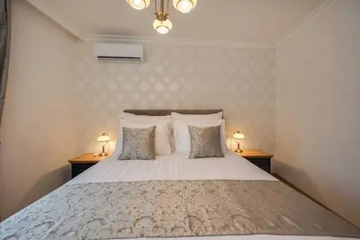 Prestige Central Apartment 7