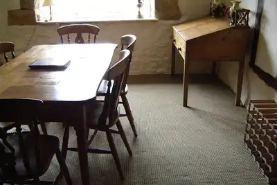 Image de Colmer Farmhouse, idyllic setting  and close Lyme Regis