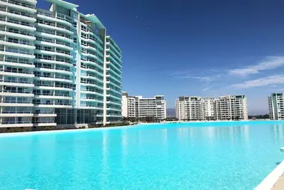 Image de Style and space by the sea!