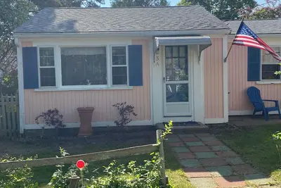 Image de Beautiful Dennisport cottage, Steps to the Beach, 2 bed 1 bath that sleeps 7