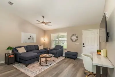 Image de Beautiful 3-bedroom home 10 minutes from the Luxurious World Equestrian Center